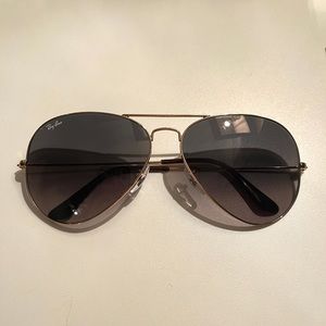 Ray-Ban Aviator Classic Sunglasses